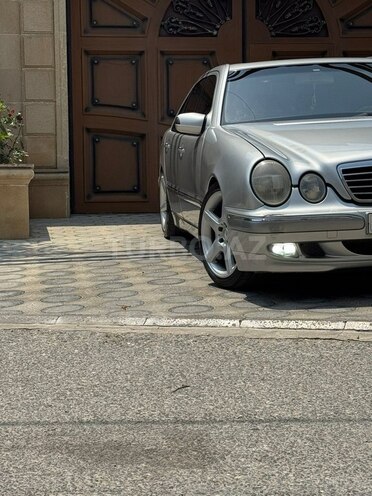 Mercedes E 240 1999, 360,000 km - 2.4 l - Bakı