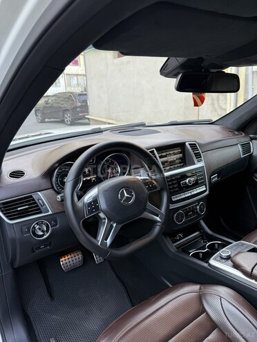 Mercedes  2014, 180,000 km - 5.5 l - Bakı