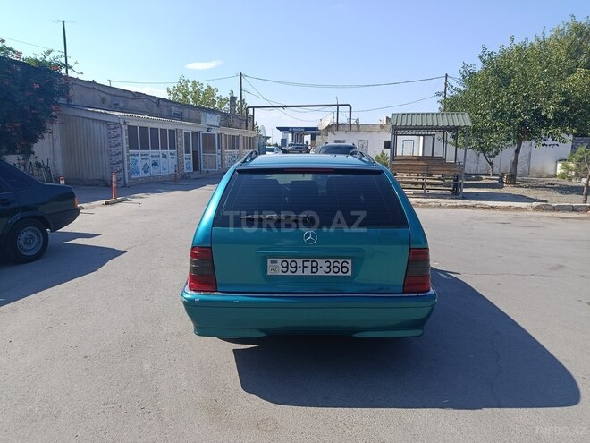Mercedes C 180 1998, 409,000 km - 1.8 l - Quba