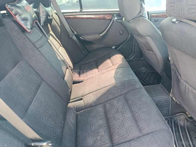 Mercedes C 180 1998, 409,000 km - 1.8 l - Quba