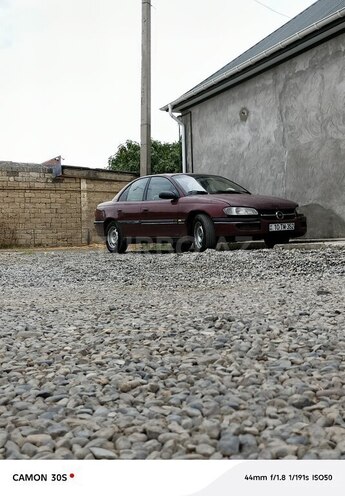 Opel Omega 1994, 287,546 km - 2.0 l - Masallı
