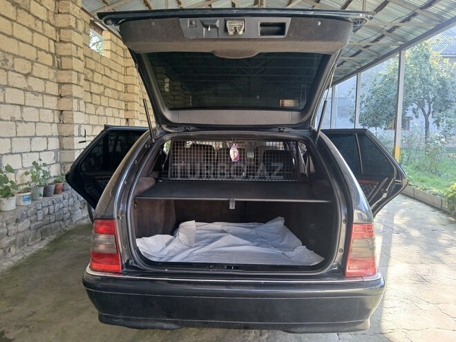 Mercedes C 200 2000, 886,896 km - 2.0 l - Qəbələ
