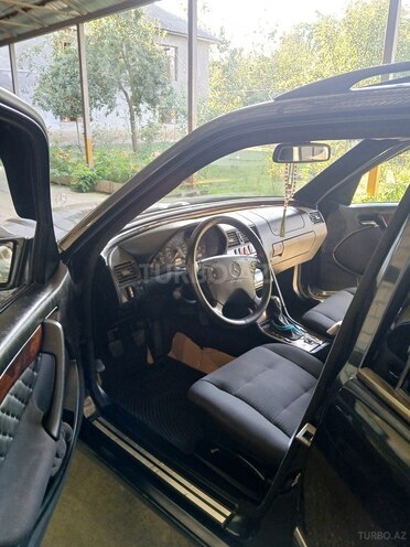 Mercedes C 200 2000, 886,896 km - 2.0 l - Qəbələ