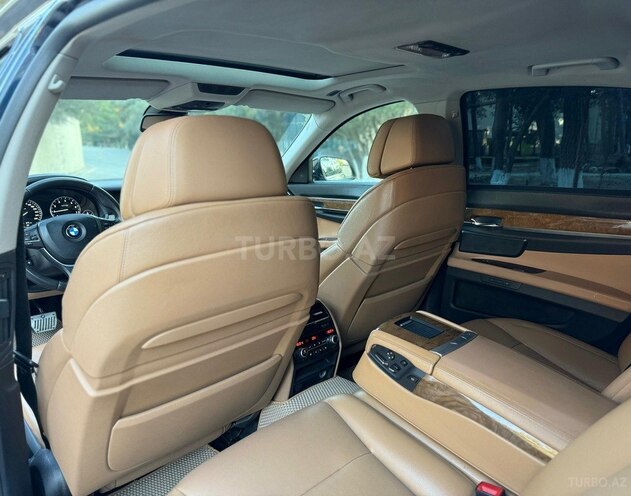 BMW 740 2010, 299,000 km - 3.0 l - Bakı