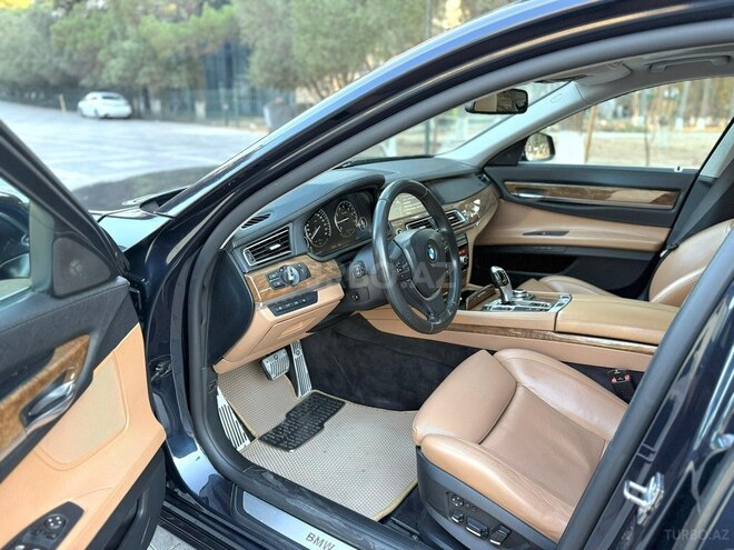 BMW 740 2010, 299,000 km - 3.0 l - Bakı