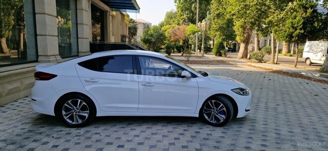Hyundai Elantra 2016, 128,000 km - 1.6 л - Bərdə