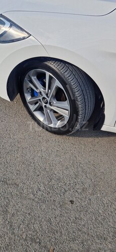 Hyundai Elantra 2016, 128,000 km - 1.6 л - Bərdə