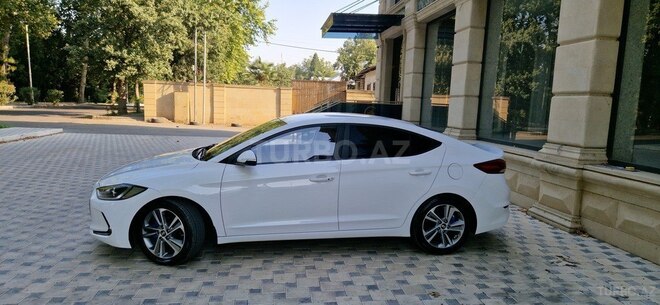 Hyundai Elantra 2016, 128,000 km - 1.6 л - Bərdə