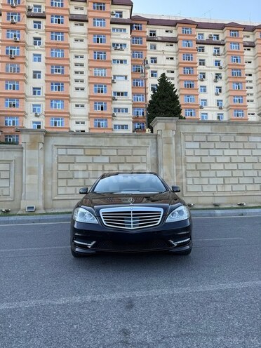 Mercedes S 500 4MATIC 2010, 147,000 km - 5.5 л - Bakı