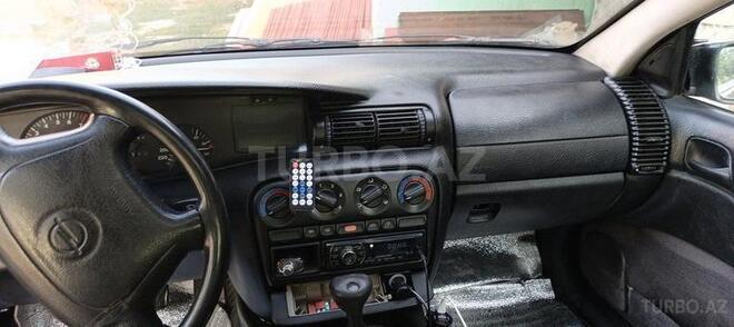 Opel Omega 1994, 287,546 km - 2.0 l - Masallı