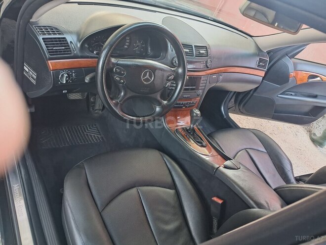 Mercedes E 220 2006, 358,000 km - 2.2 l - Bakı