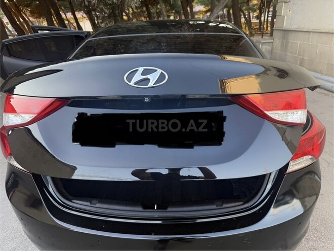 Hyundai Elantra 2013, 319,420 km - 1.8 l - Bakı