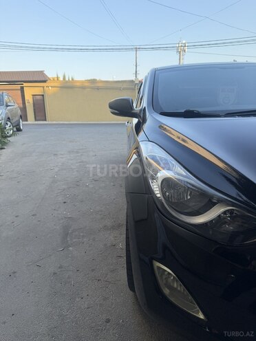 Hyundai Elantra 2013, 319,420 km - 1.8 l - Bakı