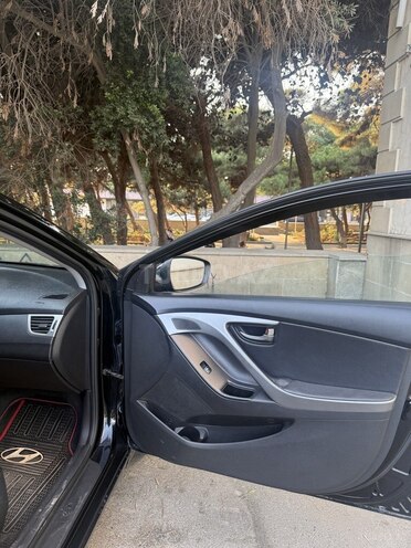 Hyundai Elantra 2013, 319,420 km - 1.8 l - Bakı