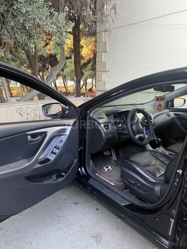 Hyundai Elantra 2013, 319,420 km - 1.8 l - Bakı