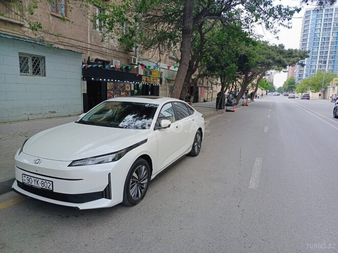 Changan Qiyuan A05 2024, 43,800 km - 1.5 л - Bakı