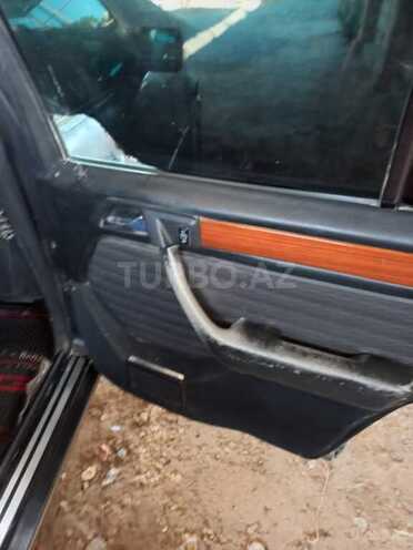 Mercedes E 200 1993, 400,000 km - 2.0 л - Sabirabad