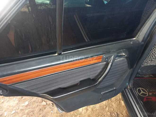 Mercedes E 200 1993, 400,000 km - 2.0 л - Sabirabad