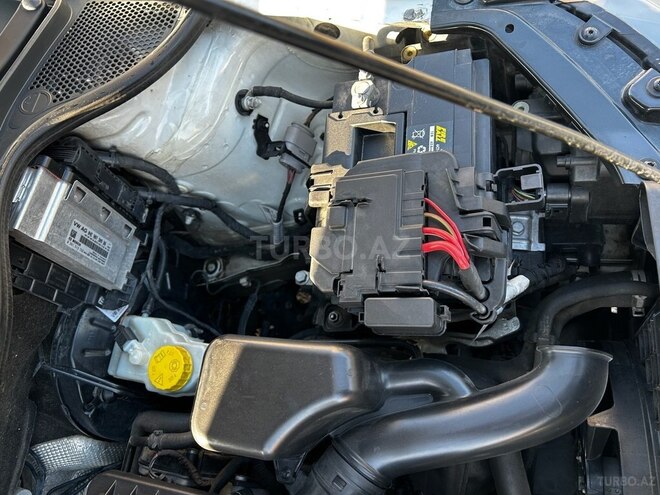 Volkswagen Polo 2015, 177,000 km - 1.6 l - Bakı