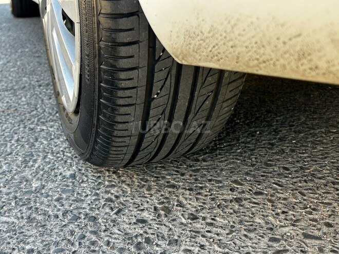 Volkswagen Polo 2015, 177,000 km - 1.6 l - Bakı