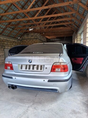 BMW 528 1996, 480,000 km - 2.8 l - Quba