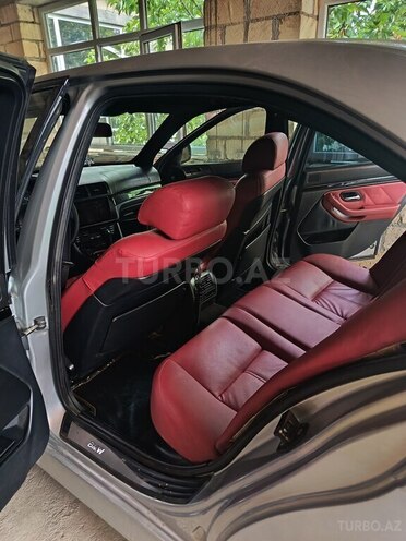 BMW 528 1996, 480,000 km - 2.8 l - Quba