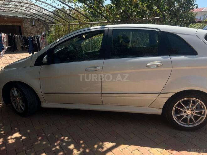 Mercedes B 180 2010, 131,136 km - 1.7 л - Bakı