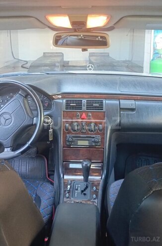 Mercedes E 200 1997, 350,000 km - 2.0 l - Bakı