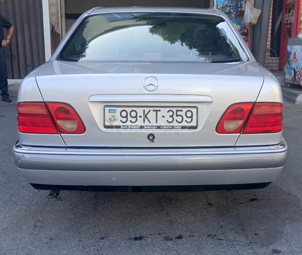Mercedes E 200 1997, 350,000 km - 2.0 l - Bakı