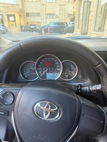 Toyota Corolla 2017, 194,865 km - 1.8 l - Bakı