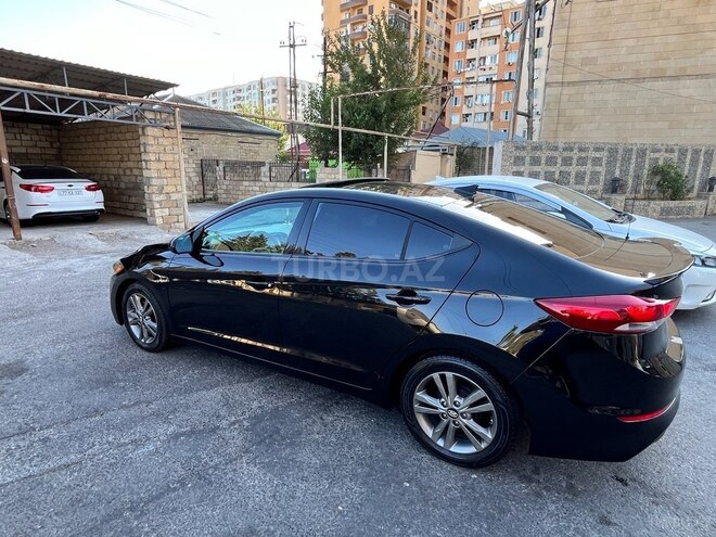 Hyundai Elantra 2016, 237,000 km - 2.0 l - Bakı