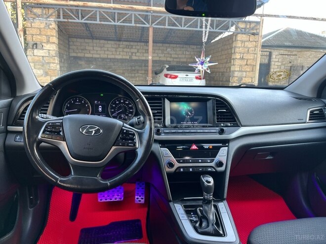 Hyundai Elantra 2016, 237,000 km - 2.0 l - Bakı