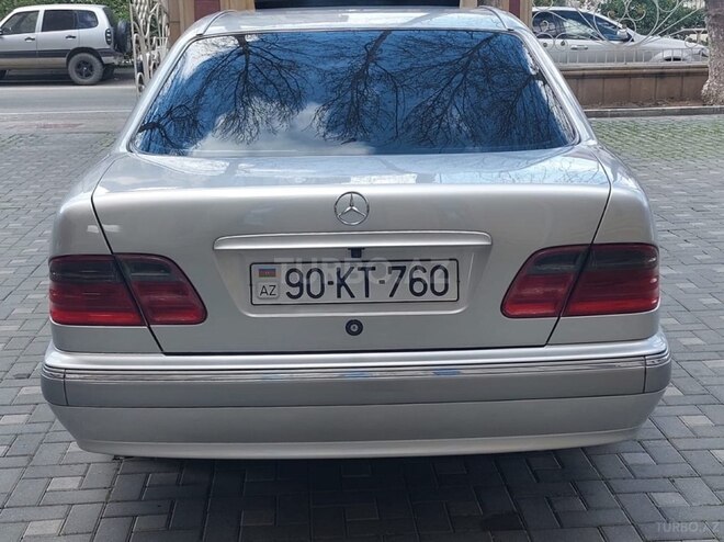 Mercedes E 220 1999, 485,000 km - 2.2 l - Bakı