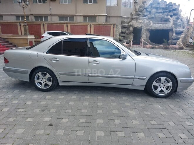 Mercedes E 220 1999, 485,000 km - 2.2 l - Bakı