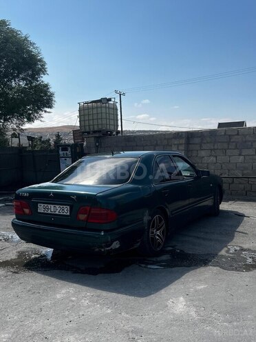 Mercedes E 230 1997, 250,000 km - 2.3 l - Bakı
