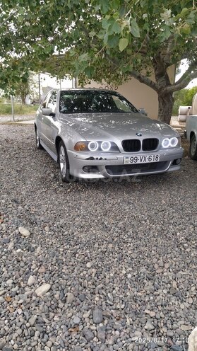 BMW 528 1997, 350,000 km - 2.8 l - Salyan