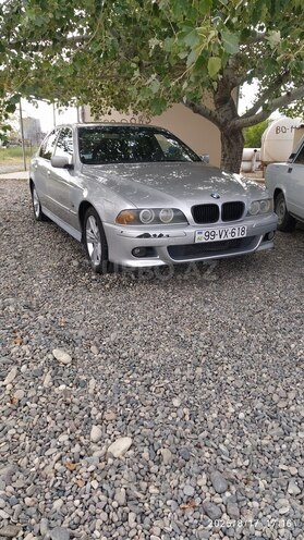 BMW 528 1997, 350,000 km - 2.8 l - Salyan