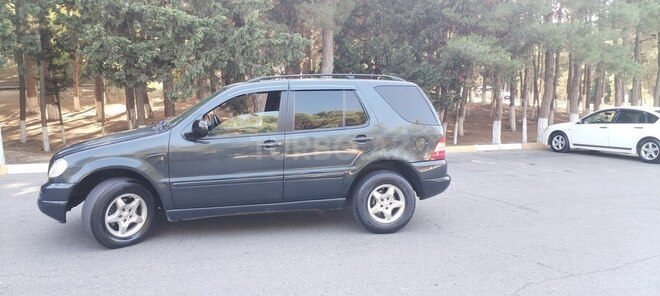 Mercedes ML 320 4MATIC 2000, 325,000 km - 3.2 л - Sumqayıt