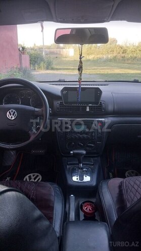 Volkswagen Passat 2003, 290,000 km - 1.8 l - Ucar