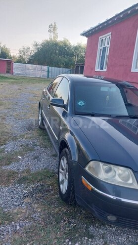 Volkswagen Passat 2003, 290,000 km - 1.8 l - Ucar