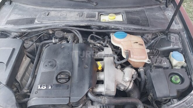 Volkswagen Passat 2003, 290,000 km - 1.8 l - Ucar