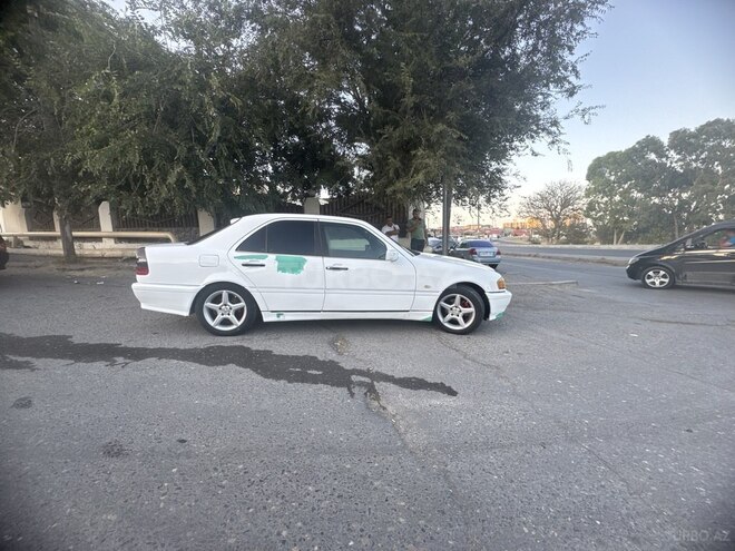 Mercedes C 200 1995, 250,602 km - 2.0 l - Bakı