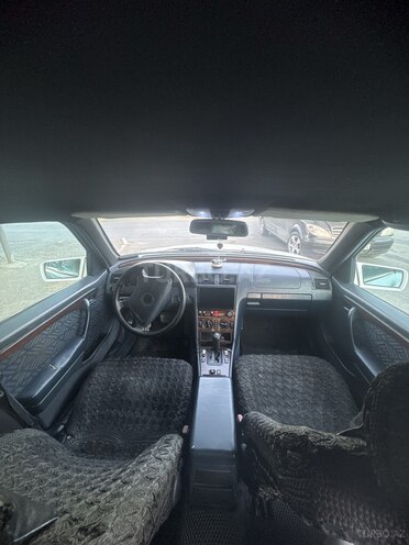 Mercedes C 200 1995, 250,602 km - 2.0 l - Bakı