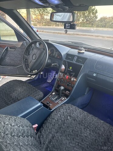 Mercedes C 200 1995, 250,602 km - 2.0 l - Bakı