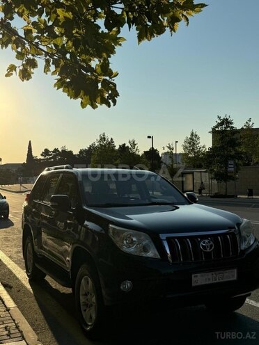 Toyota Land Cruiser Prado-8