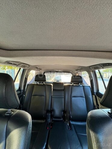 Toyota Land Cruiser Prado-2