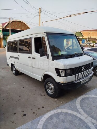Mercedes 208 D 1994, 666,000 km - 2.3 л - Tovuz