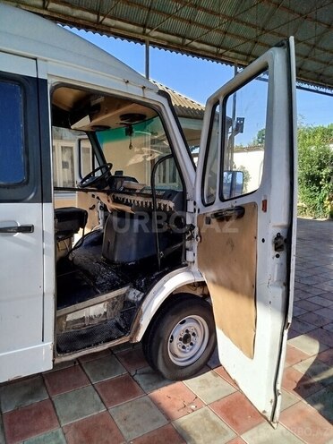 Mercedes 208 D 1994, 666,000 km - 2.3 л - Tovuz
