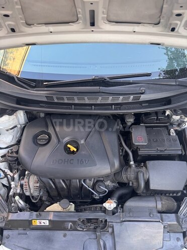 Hyundai Elantra 2015, 174,614 km - 1.8 л - Bakı