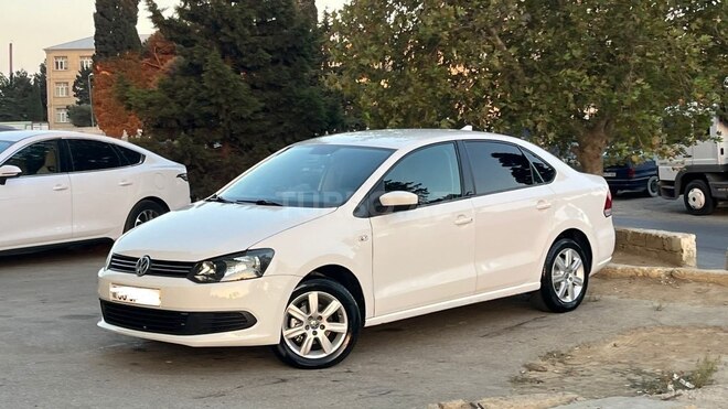 Volkswagen Polo 2014, 197,000 km - 1.6 l - Bakı